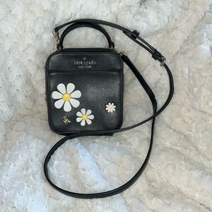 Kate Spade New York Daisy Flower Vanity Crossbody bag